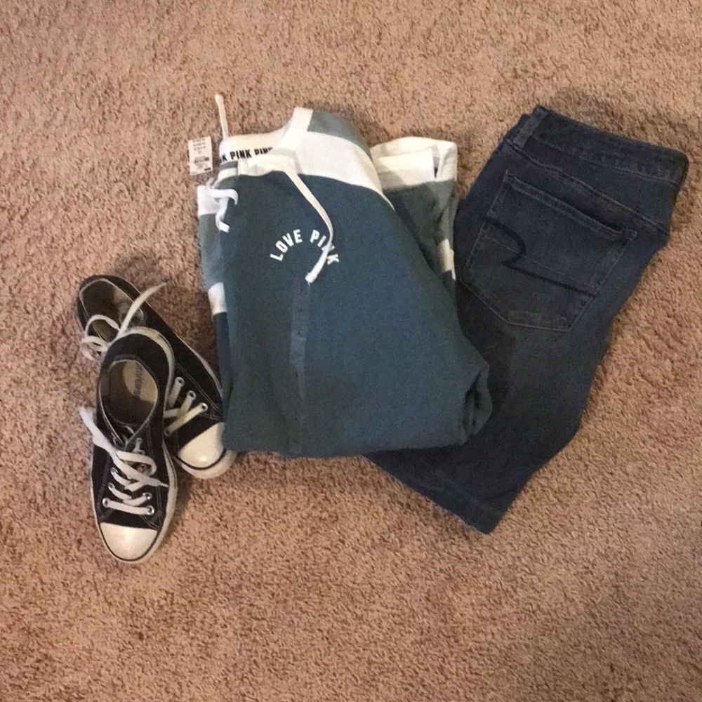 PINK hockey jersey! NWT